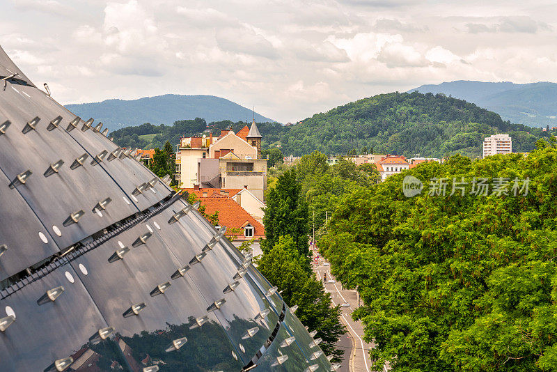 格拉茨全景:奥地利迷人的城市景观