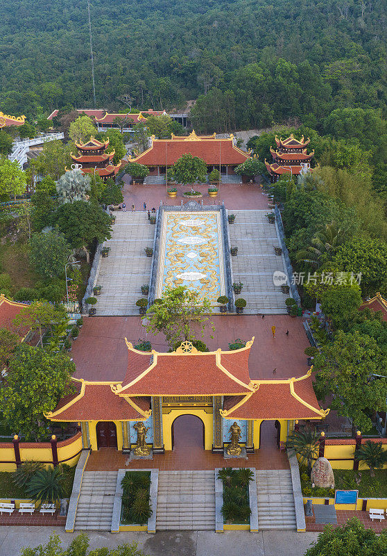 何国塔，一个著名的精神寺庙，富国岛，江西省