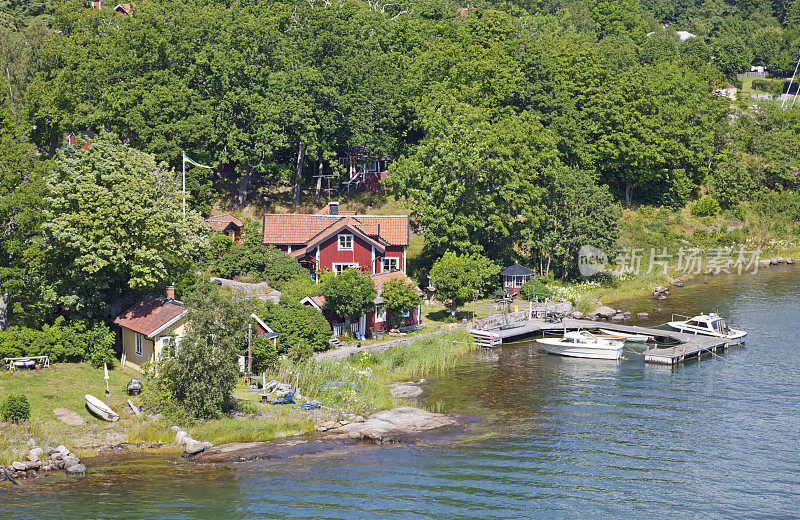 斯德哥尔摩群岛，有典型的瑞典避暑别墅