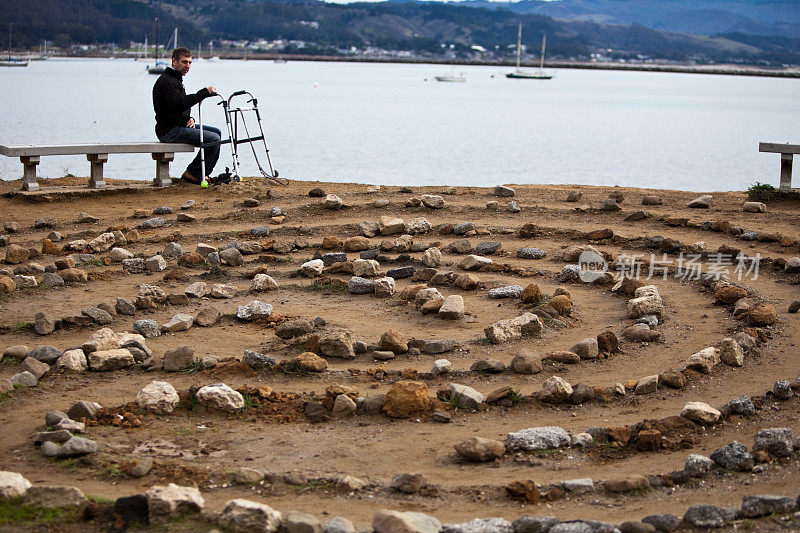 中年男人与沃克