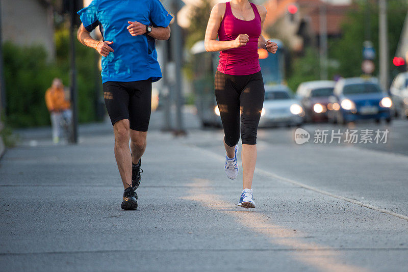 男人和女人慢跑