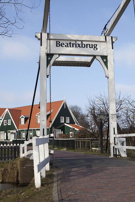 轮的特点Beatrixbrug