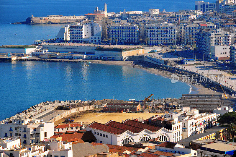 阿尔及利亚阿尔及尔:Rmila海滩