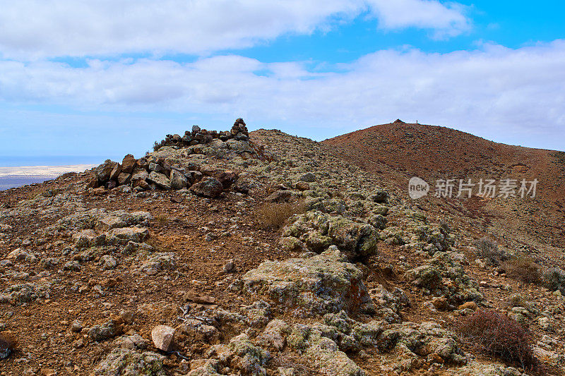 科拉雷霍附近富埃特文图拉的巴尤尤火山。