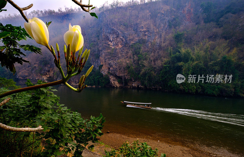 风景秀丽的桂河，泰国