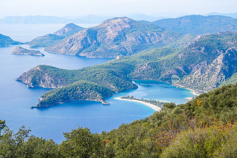 在冬天，Oludeniz。