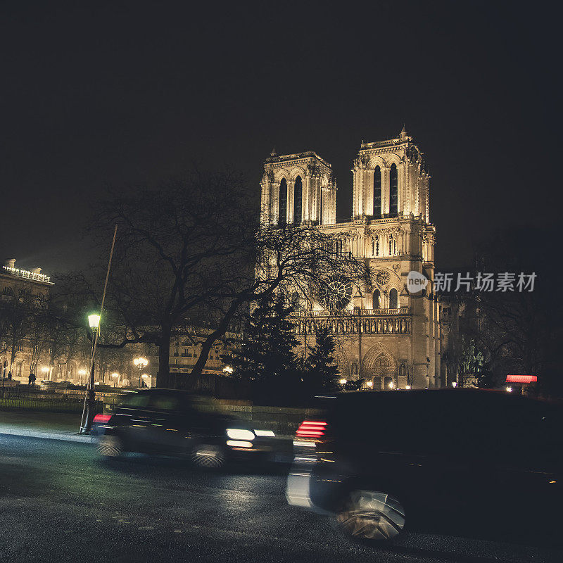 巴黎圣母院夜景