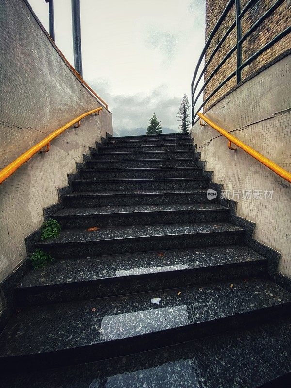 科莫城在一个下雨天