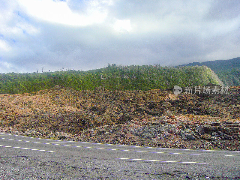 1986年，留尼汪岛火山口