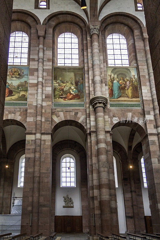 帝国大教堂大殿的内部视图的假设和圣斯蒂芬，这是罗马天主教主教的座位斯佩尔，德国
