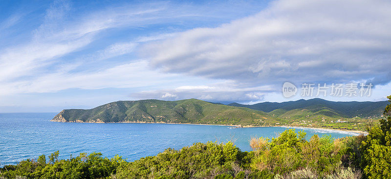 厄尔巴岛上的拉科纳湾(意大利托斯卡纳群岛)