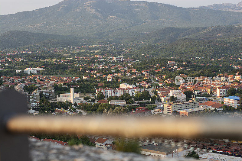 克宁镇和迪纳拉山，达尔马提亚扎戈拉，克罗地亚