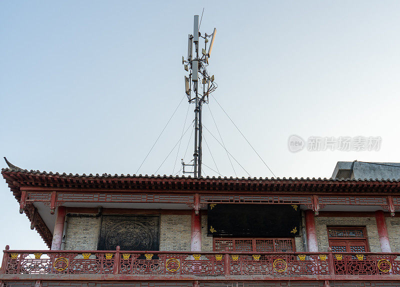 中国古代建筑屋顶上的5g信号塔