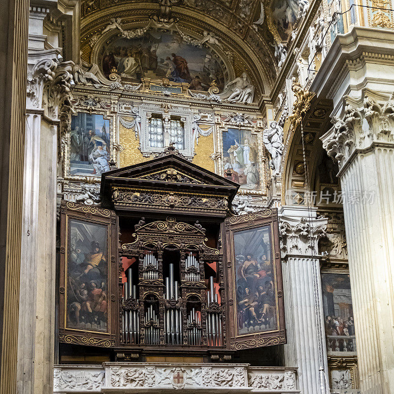 热那亚大教堂的巴洛克式管风琴
