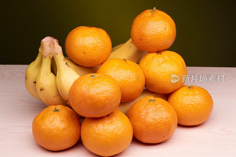 美味的柑橘和橘子