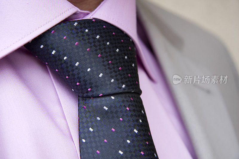 衣领和领带