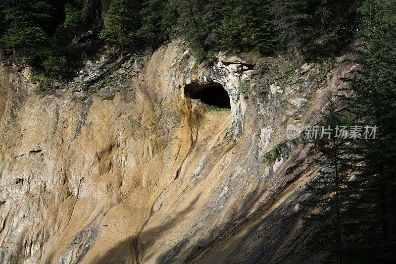 约翰斯顿峡谷岩洞