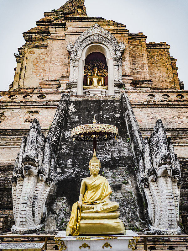 泰国清迈佛寺的佛祖