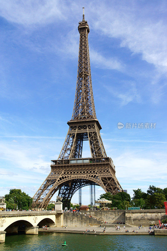 埃菲尔铁塔和法国巴黎的塞纳河