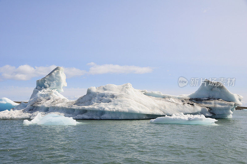 冰岛Jokulsarlon礁湖冰山