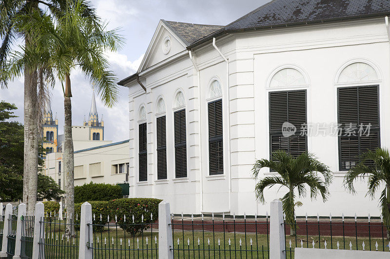 苏里南帕拉马里博,教堂。