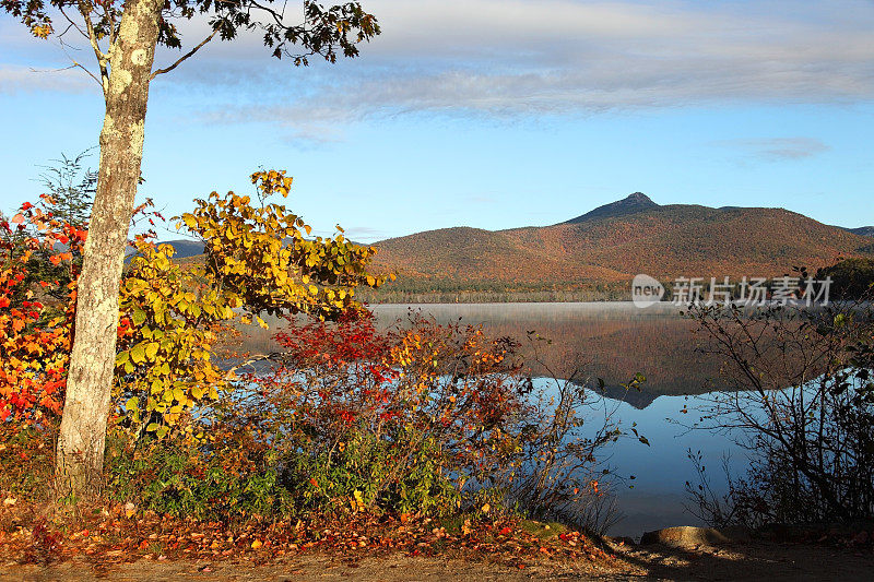 新罕布什尔州的秋天风景