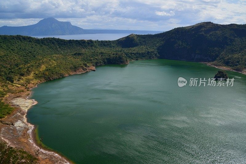 塔尔火山岛，菲律宾