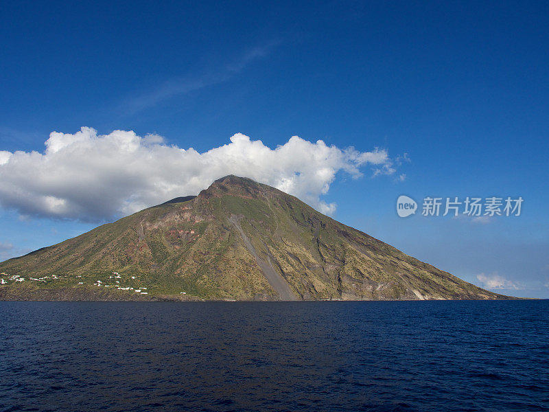 斯特隆博利岛火山、意大利