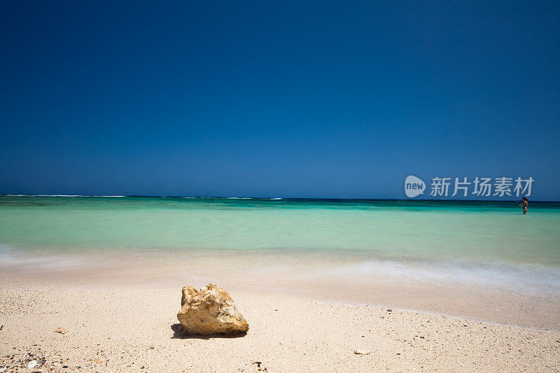 长时间曝光的红海海景