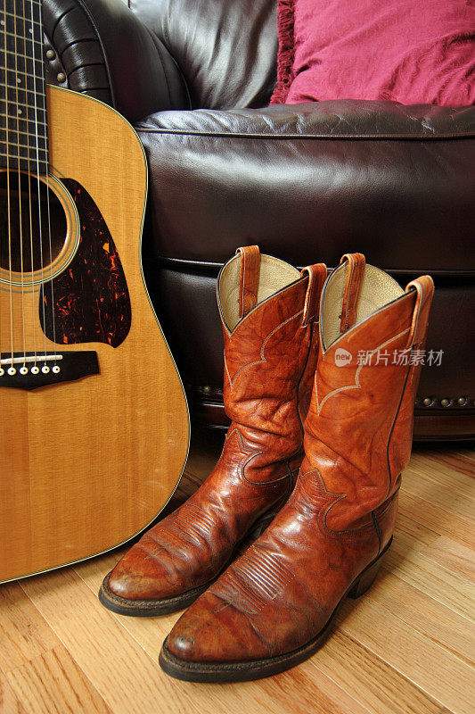牛仔靴和吉他