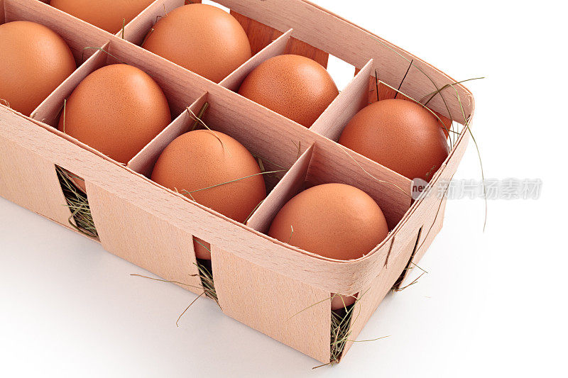 鸡蛋放在篮子里。