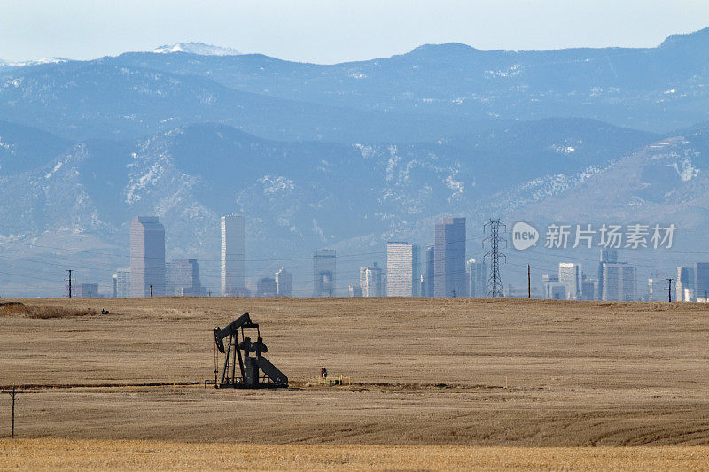 科罗拉多州丹佛市中心的油泵千斤顶