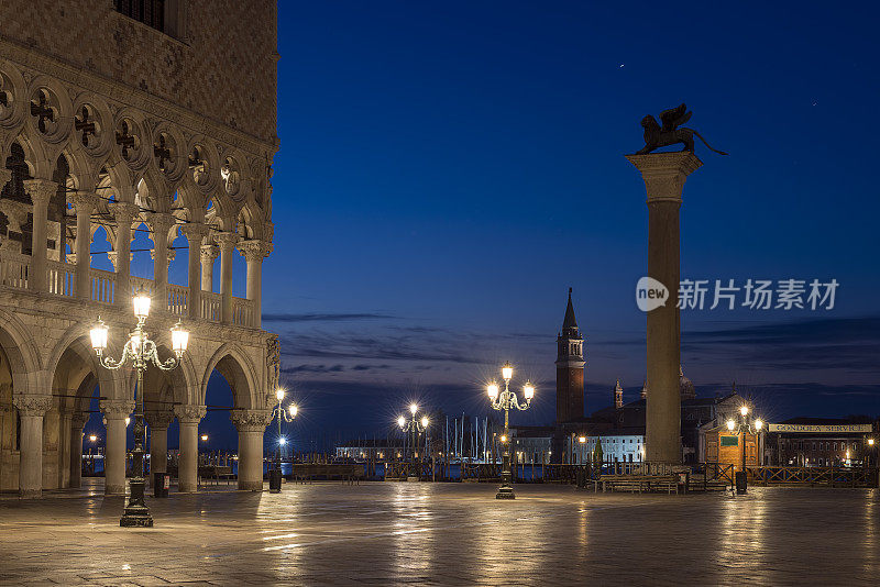 威尼斯圣马克广场夜景
