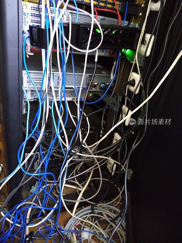 服务器机房电缆