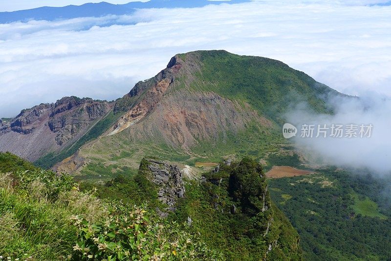 万代朝日国家公园，日本100座名山