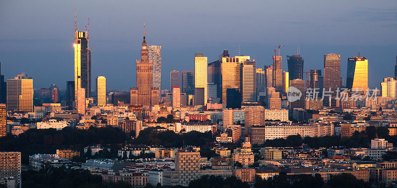 城市华沙