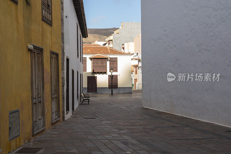 哥梅拉市圣塞巴斯蒂安风景如画的街道