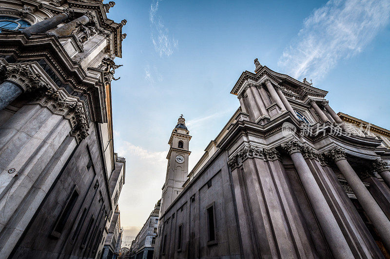 圣卡洛广场的建筑和意大利都灵的双子教堂