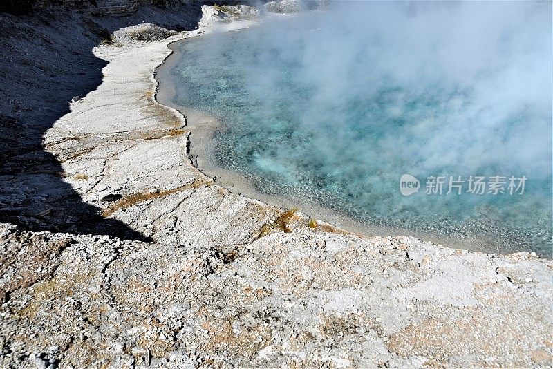 Excelsior间歇泉火山口特写