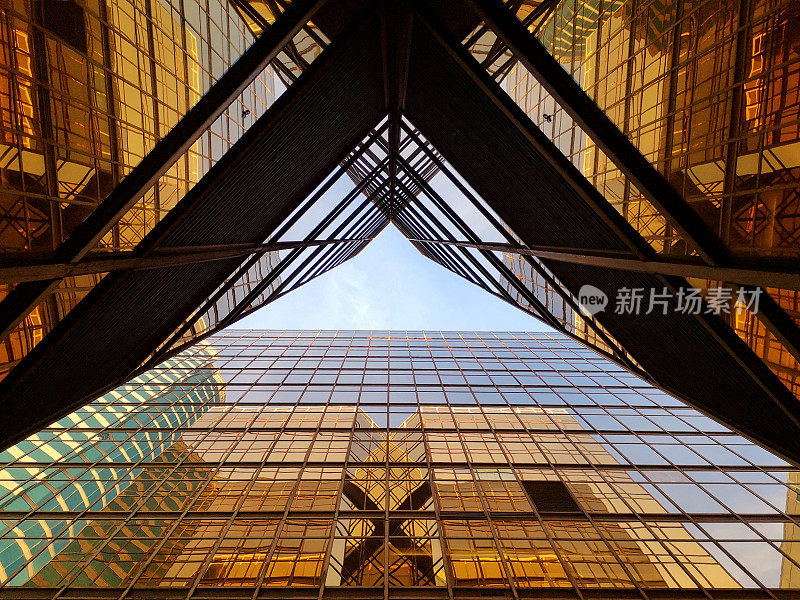 香港尖沙咀中港城商业大厦