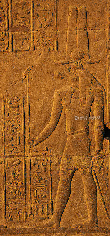 索贝克象形文字，位于埃及康姆博的康姆博神庙