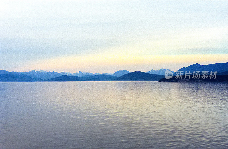 一位阿拉斯加Coastline