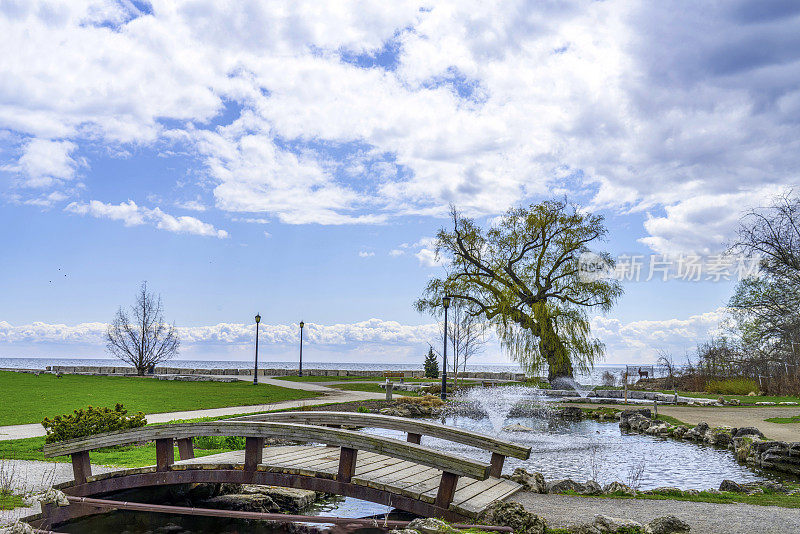 加拿大奥克维尔的盖尔洛克花园和安大略湖