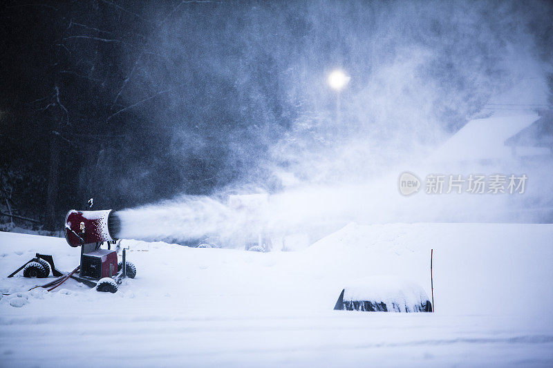 天空度假村造雪