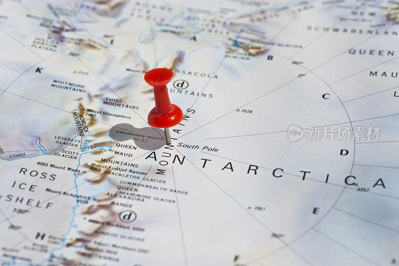 地图上用红色图钉标出的南极