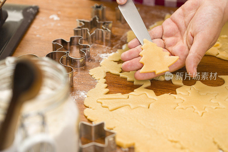 为节日准备圣诞饼干