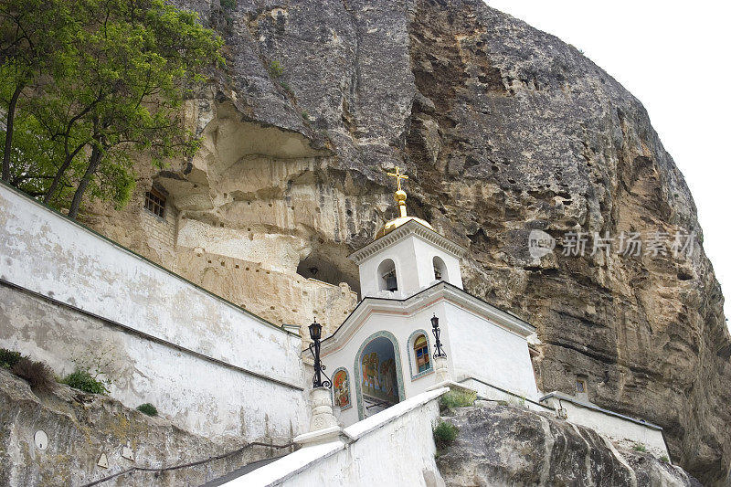 洞穴修道院