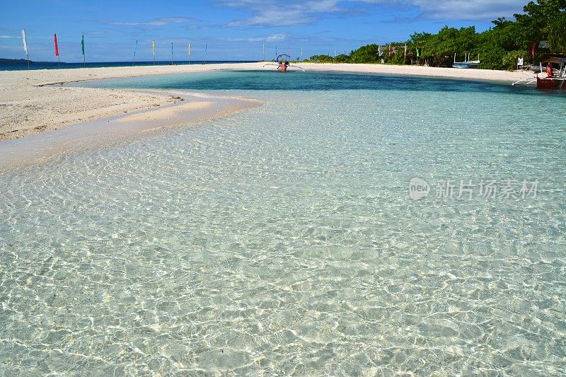 蓝礁湖，曼提格岛菲律宾