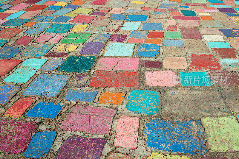 西班牙乡村艺术公墓巴尔博亚公园的彩色铺路石
