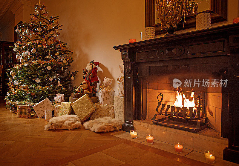 温暖的室内装饰圣诞场景